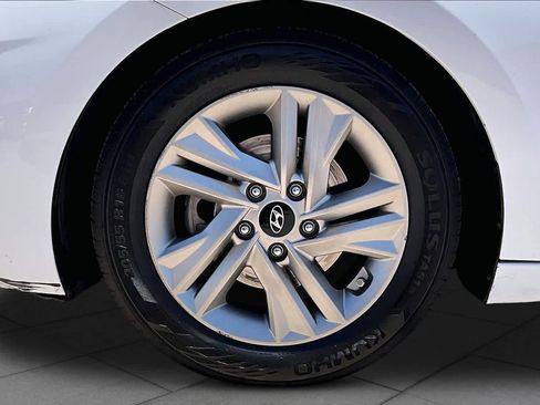Used 2020 Hyundai Elantra SEL w/ Cargo Package (C1) FWD image 10