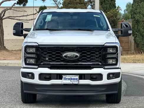 New 2026 Ford F250 Lariat w/ Black Appearance Package AWD/4WD image 9