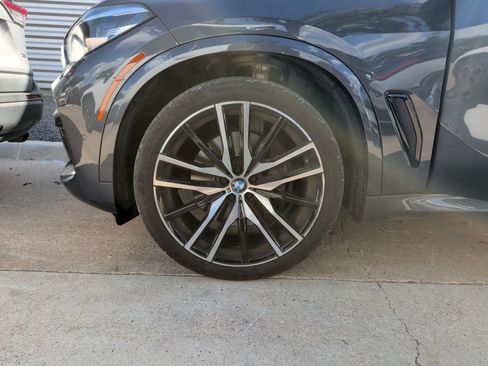 Used 2022 BMW X5 sDrive40i w/ M Sport Package RWD image 12