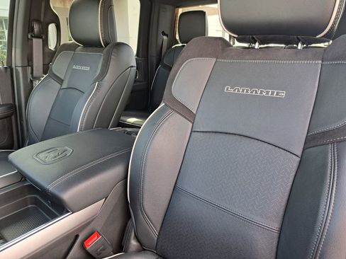 Used 2025 RAM 2500 Laramie w/ Night Edition image 18