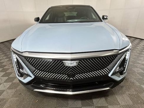 Used 2024 Cadillac Lyriq Tech AWD/4WD image 8