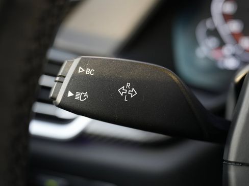 Used 2020 BMW X6 M50i w/ Premium Package image 55