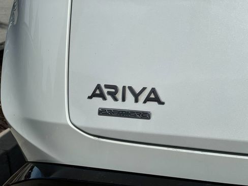 Used 2023 Nissan Ariya FWD image 27