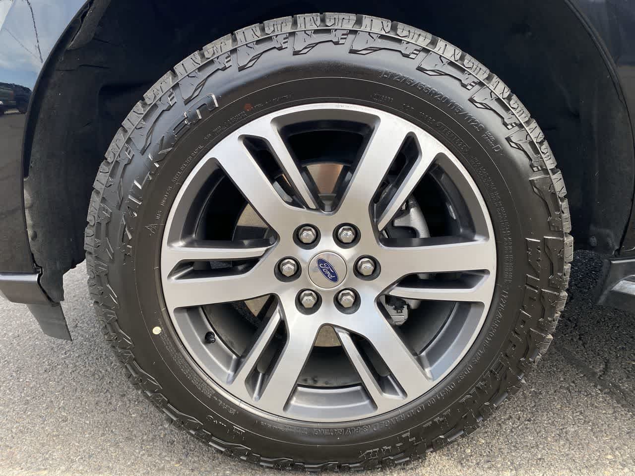 Used 2023 Ford Expedition XLT AWD/4WD image 10