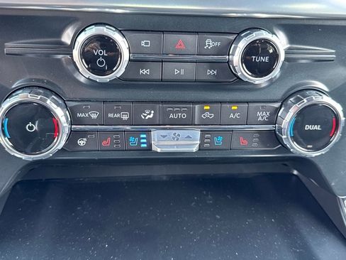 New 2025 Ford F150 Lariat w/ Equipment Group 501A Mid image 24