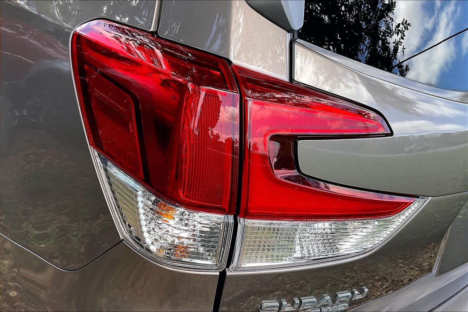 Used 2023 Subaru Forester Premium AWD/4WD image 54