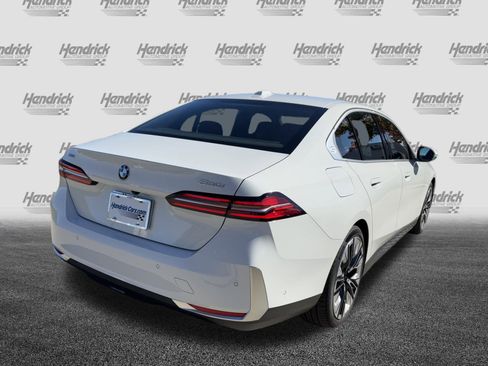 Certified 2025 BMW 530i xDrive w/ Premium Package image 10