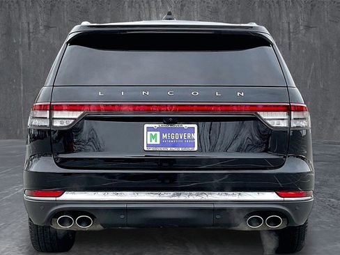 Used 2025 Lincoln Aviator Reserve w/ Illumination Package image 5