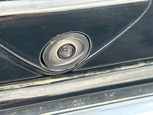 Used 2020 Ford F150 Platinum w/ Equipment Group 701A Luxury image 10