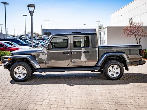 Used 2023 Jeep Gladiator Sport AWD/4WD image 5