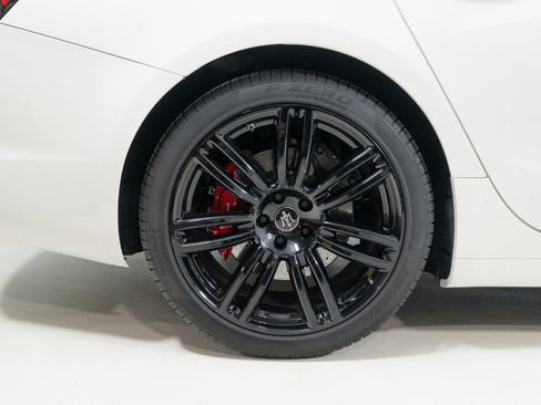Used 2024 Maserati Ghibli Modena Ultima Q4 AWD/4WD image 15