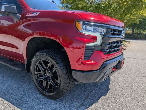 Used 2024 Chevrolet Silverado 1500 LT Trail Boss w/ LT Trail Boss Premium Package AWD/4WD image 10