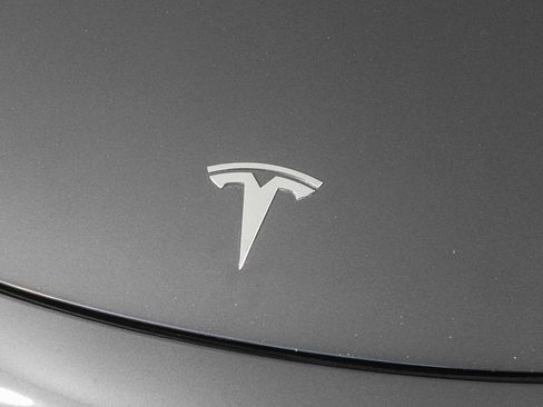 Used 2018 Tesla Model 3 Long Range image 5