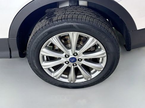 Used 2018 Ford Escape Titanium image 32