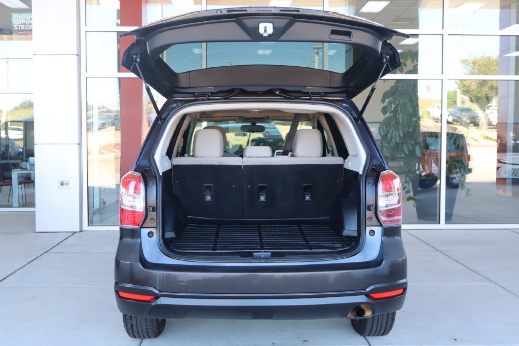 Used 2016 Subaru Forester 2.5i Premium AWD/4WD image 8