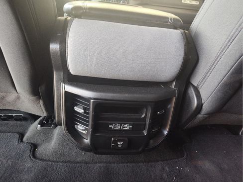 Used 2022 RAM 1500 Big Horn AWD/4WD image 10