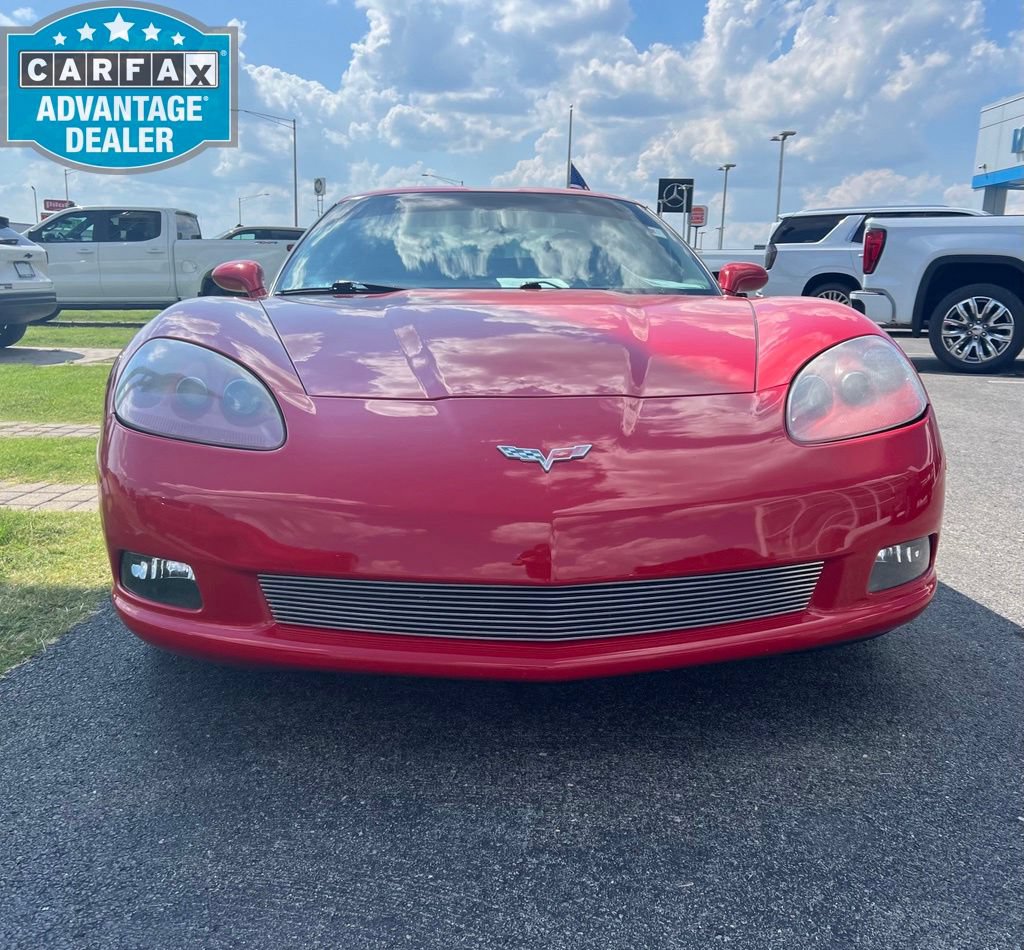 Used 2006 Chevrolet Corvette Coupe w/ Preferred Equipment Group RWD image 2