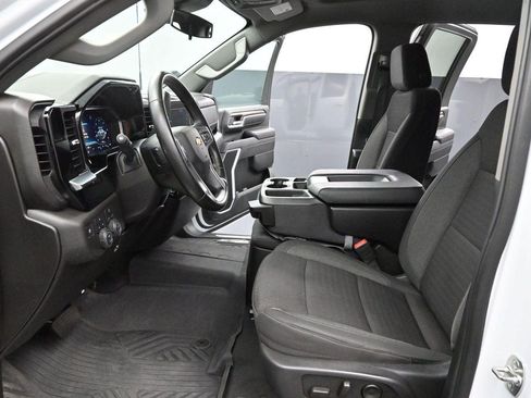 Used 2025 Chevrolet Silverado 2500 LT AWD/4WD image 12