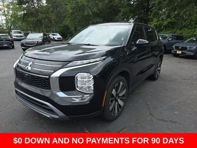 Used 2025 Mitsubishi Outlander SE