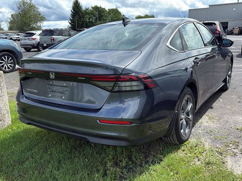 Used 2024 Honda Accord EX image 3