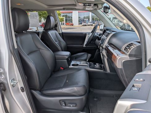 Certified 2022 Toyota 4Runner Limited AWD/4WD image 26