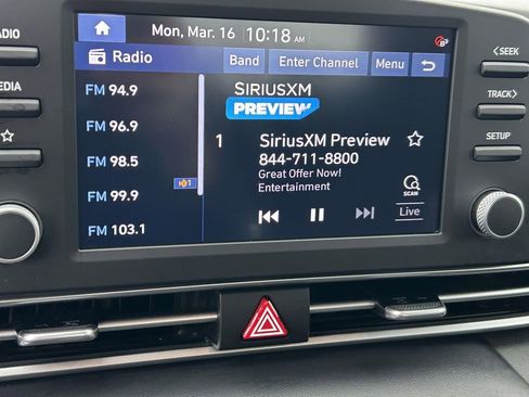 Used 2022 Hyundai Elantra SEL w/ Cargo Package image 23