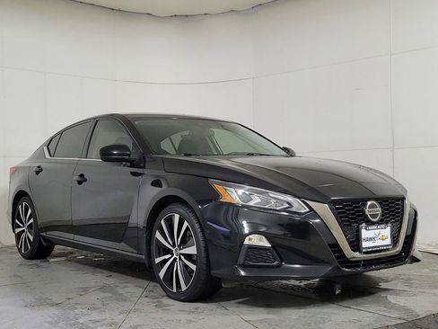 Used 2022 Nissan Altima 2.5 SR image 10