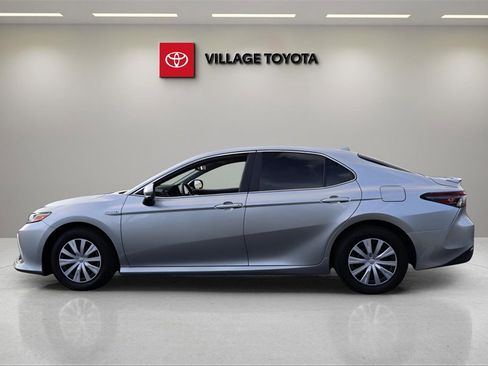 Certified 2021 Toyota Camry LE image 2