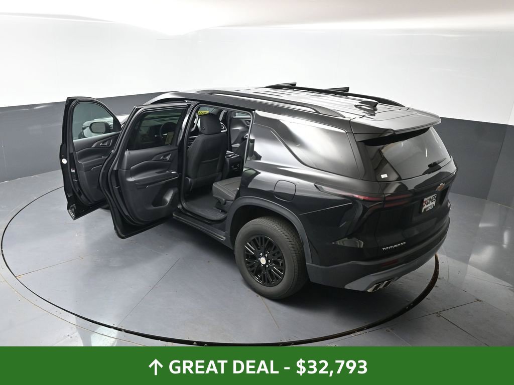 Used 2024 Chevrolet Traverse LT FWD image 68