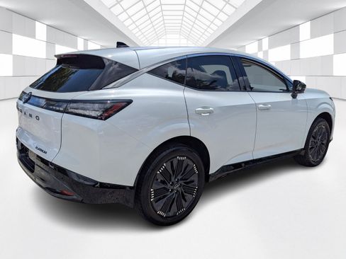 Certified 2026 Nissan Murano Platinum AWD/4WD image 6