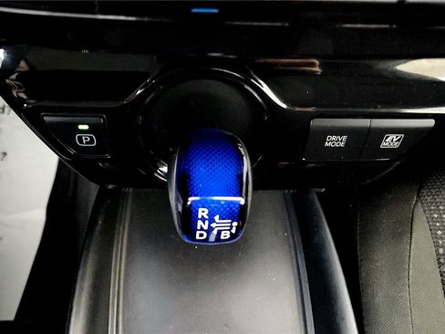Certified 2019 Toyota Prius LE image 28