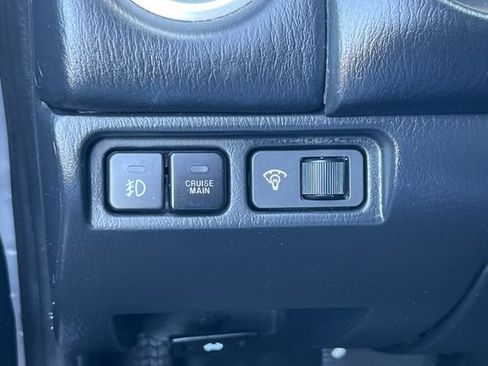 Used 2003 MAZDA MX-5 Miata RWD image 29