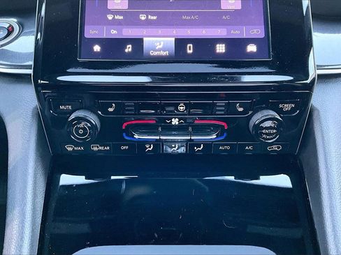 Certified 2022 Jeep Grand Cherokee L Altitude image 18