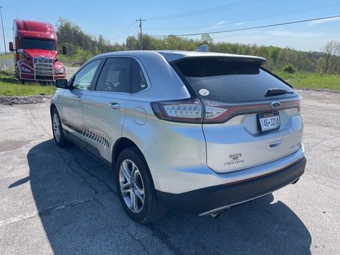 Used 2017 Ford Edge Titanium w/ Technology Package AWD/4WD image 8