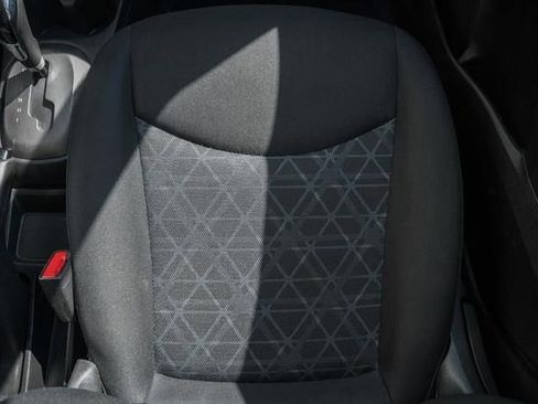 Used 2021 Chevrolet Spark LT image 27