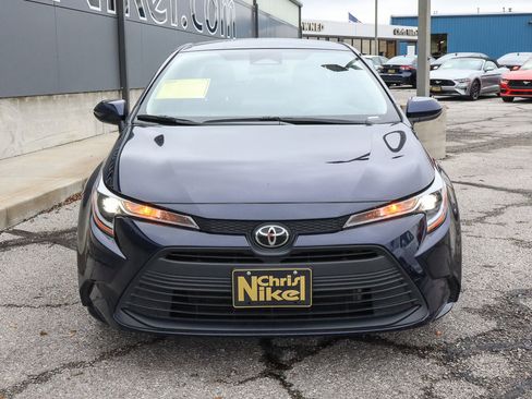 Used 2023 Toyota Corolla LE image 2