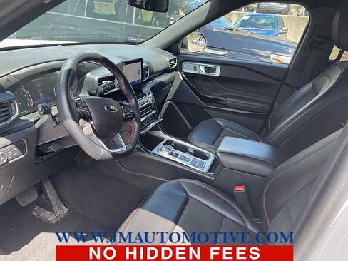 Used 2022 Ford Explorer ST-Line RWD image 2