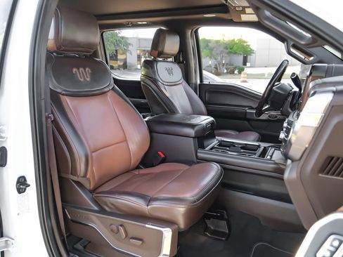 Used 2023 Ford F250 King Ranch w/ Chrome Package image 37