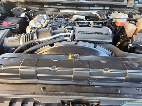 Used 2024 Chevrolet Silverado 2500 LT w/ Texas Edition image 28