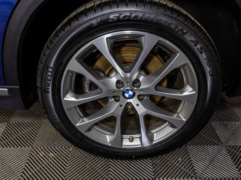 Used 2022 BMW X5 xDrive40i w/ Premium Package image 54