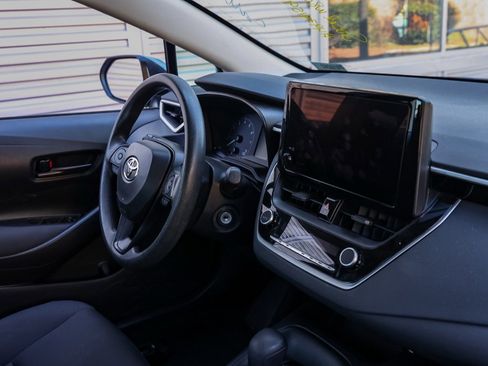 Used 2024 Toyota Corolla LE image 19