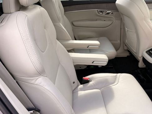Certified 2026 Volvo XC90 B6 Ultra w/ Protection Package image 26