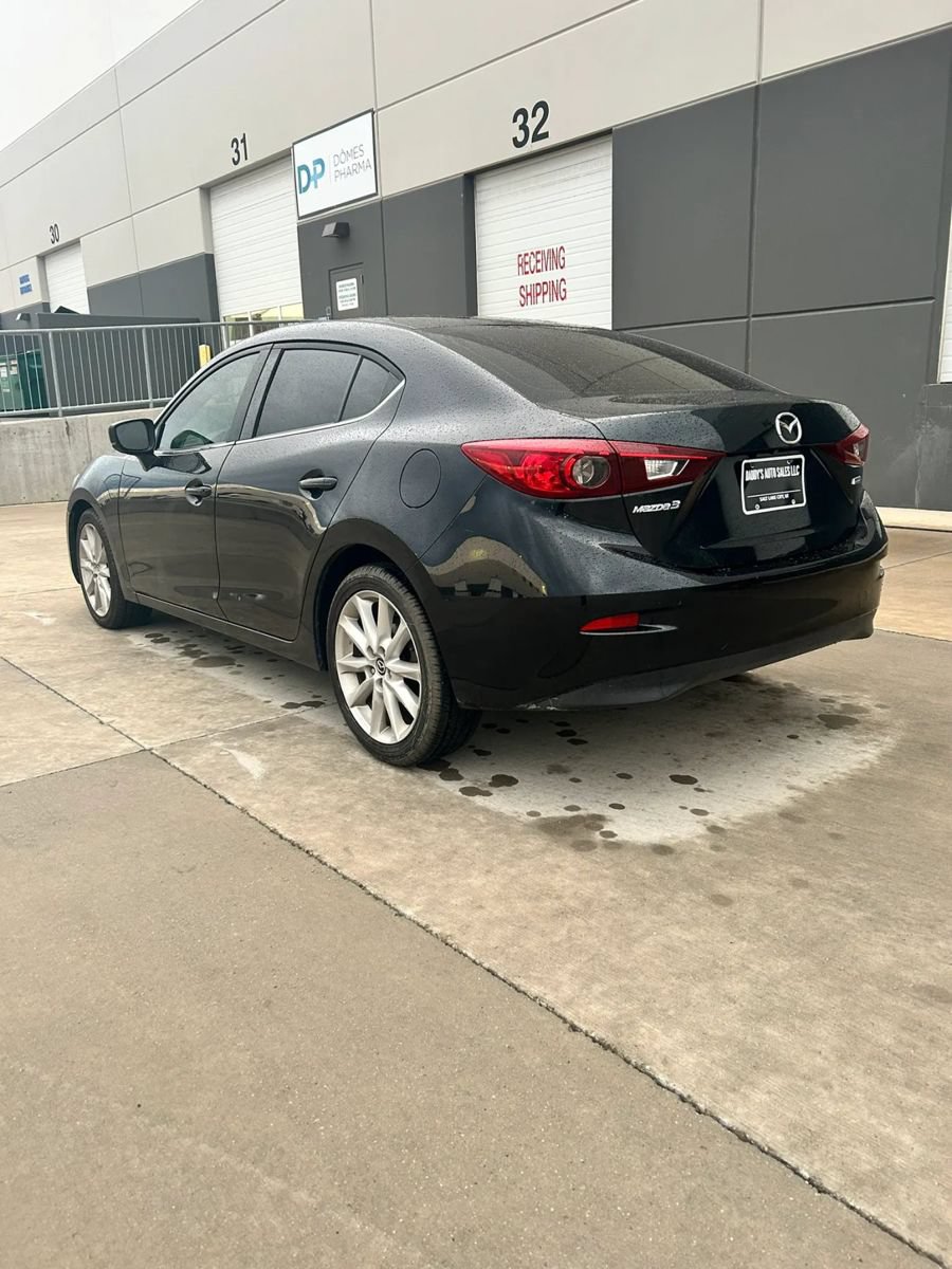Used 2017 MAZDA MAZDA3 Touring FWD image 3