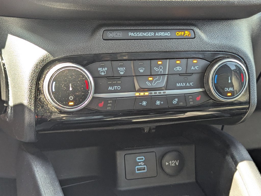 Used 2022 Ford Escape SEL w/ SEL Stealth AWD Package image 20