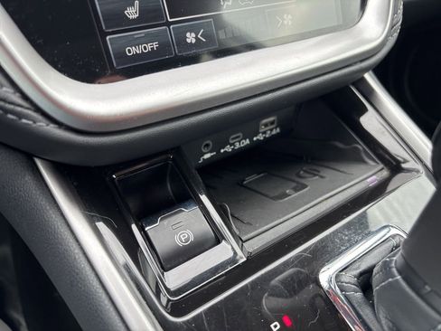 Certified 2023 Subaru Outback Limited XT image 22