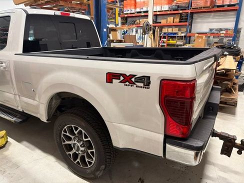 Used 2020 Ford F250 Lariat w/ Lariat Value Package AWD/4WD image 8