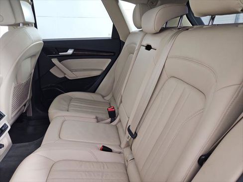Used 2018 Audi Q5 Premium w/ Premium Plus Package AWD/4WD image 46