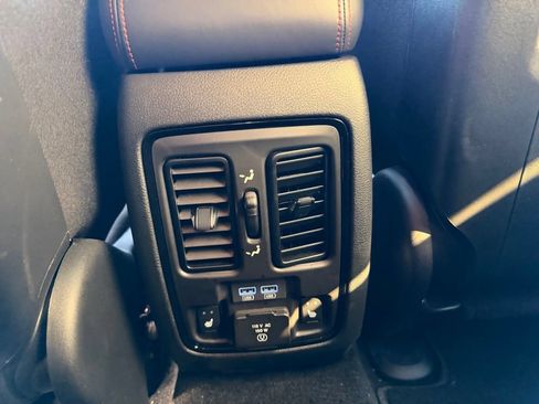 Used 2024 Dodge Durango R/T AWD/4WD image 8