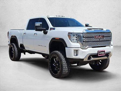 Used 2020 GMC Sierra 2500 Denali w/ Denali Ultimate Package AWD/4WD image 3