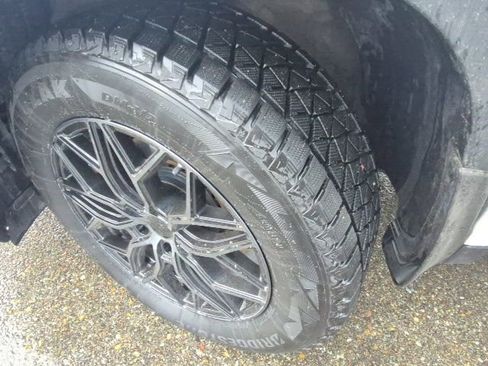 Used 2019 Toyota Highlander SE image 38